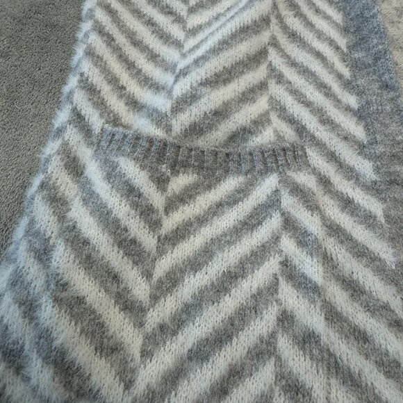 89th. & Madison NWT Women's Open Cardigan Hoodie Size Medium Grey and white - Picture 5 of 9